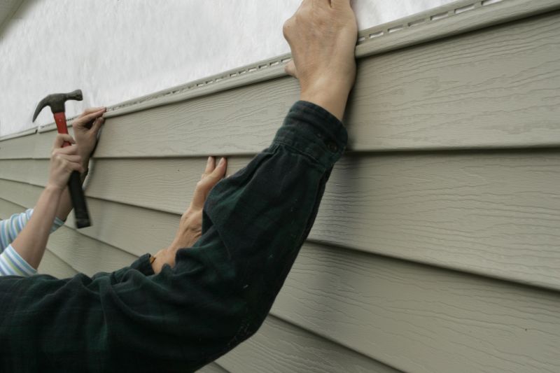 Local Siding Specialists in Clarksville